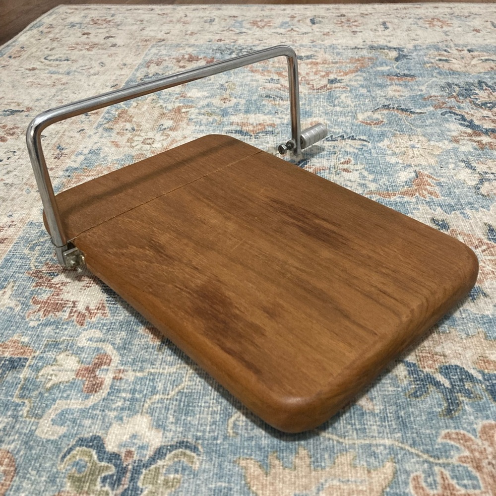 Gailstyn-Sutton teal wood vintage cheese cutter